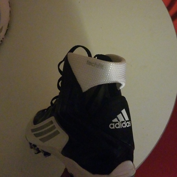 Shoes - Picture 6 of 7